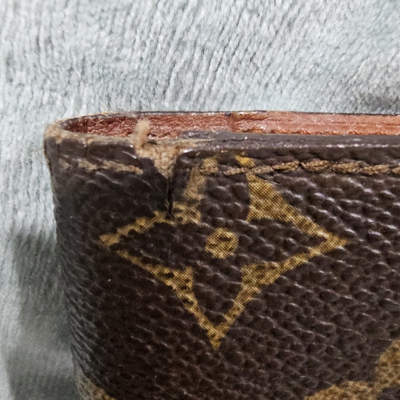Louis Vuitton Vintage Monogram Bifold Wallet w/coinpouch Authentic Unisex w/COA - Picture 8 of 16